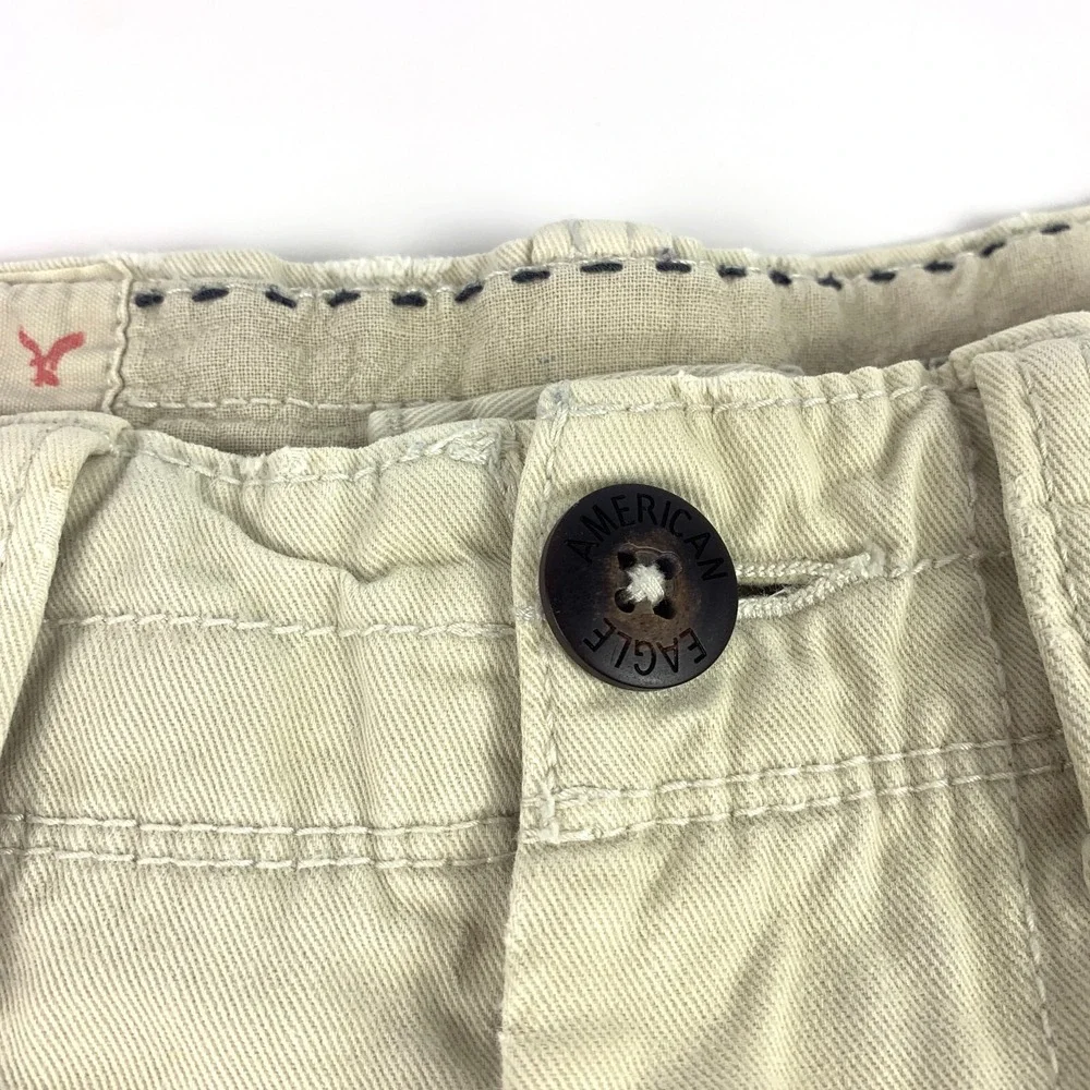 American Eagle Outfitters AEO Longer Length Mens Shorts Sz 28 Flat‎ Front Chino